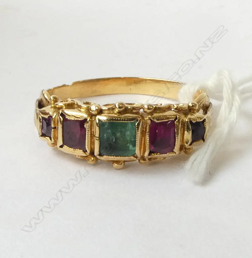 GEORGIAN 18CT GOLD AND GEMSTONE SET RING  3.66gm size Q Image 1++
