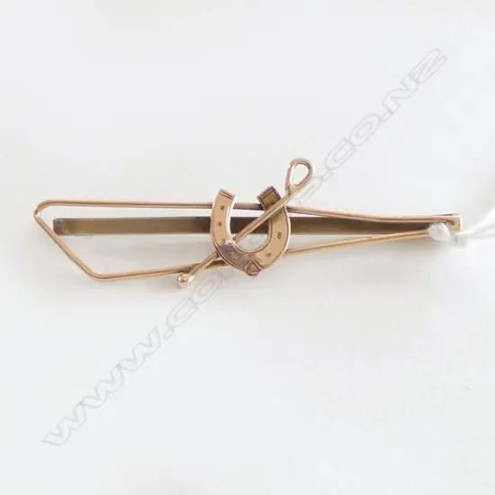 9ct GOLD HORSESHOE/RACING PIN w. STG SILVER CLASP, L.55mm 3.62gms