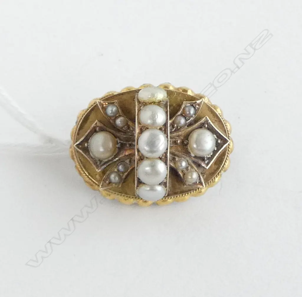 GOLD & SEED PEARL BROOCH 4.9grms Image 1++