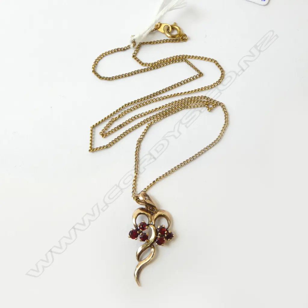 9ct GARNET & DIAMOND? PENDANT on a chain, 1.8gm Image 1++