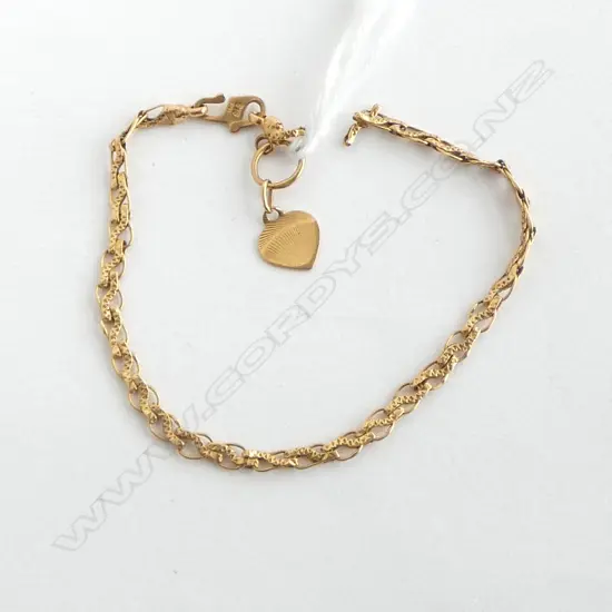 18ct GOLD BRACELET broken 4.5grms