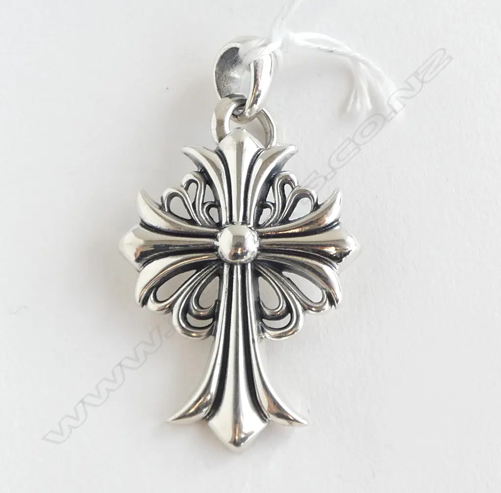 'CHROME HEARTS' STG SILVER CROSS PENDANT H.45mm, 15.8grms Image 1++