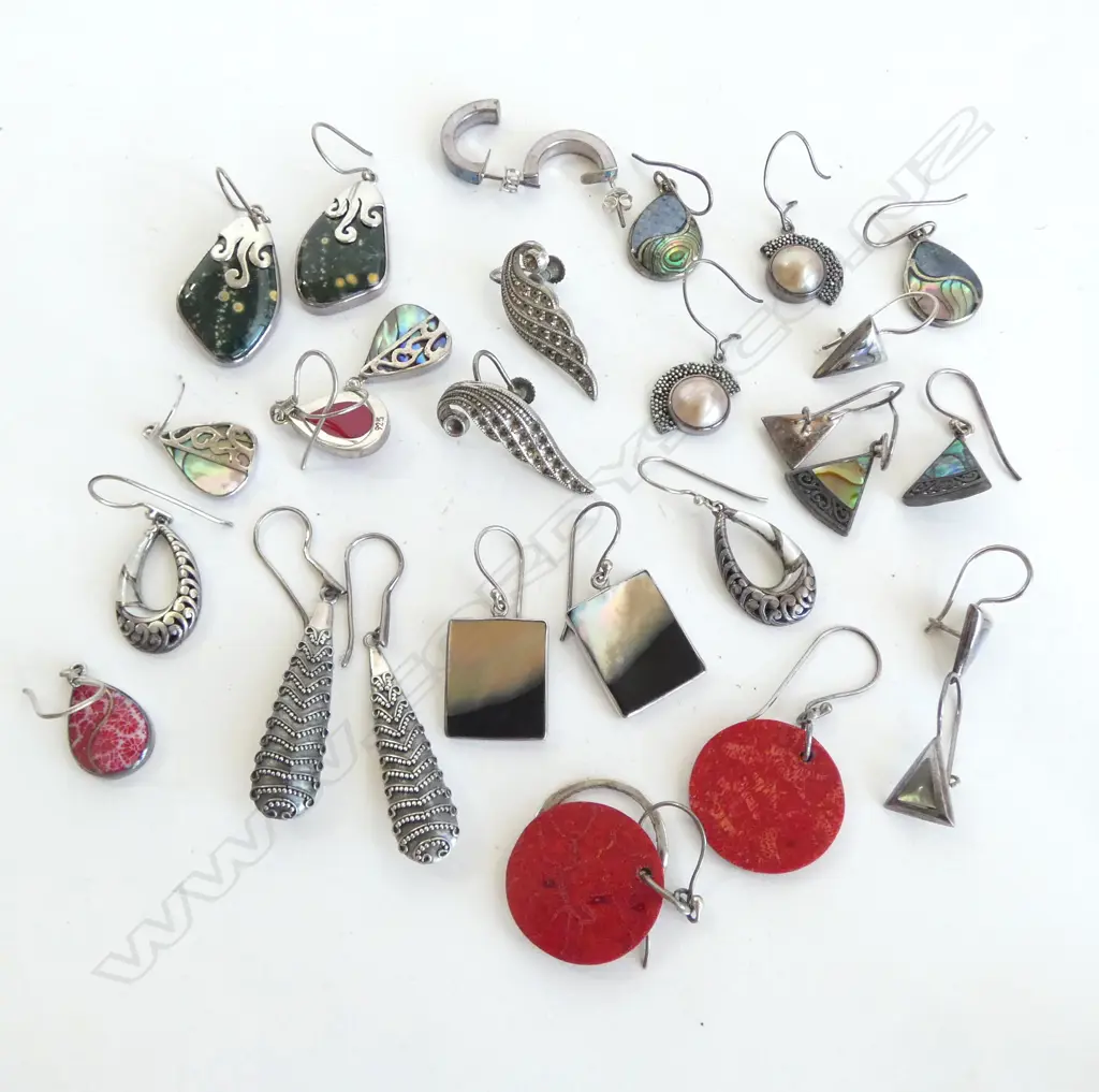 14 PRS SILVER EARRINGS Image 1++