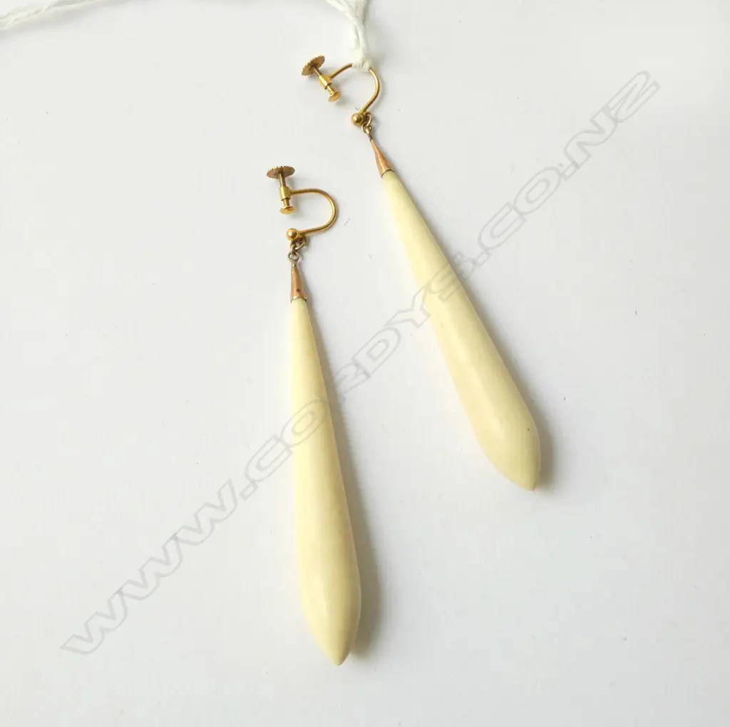 PR vintage  9ct GOLD & long IVORY DROP EARRINGS L.70mm Image 1++
