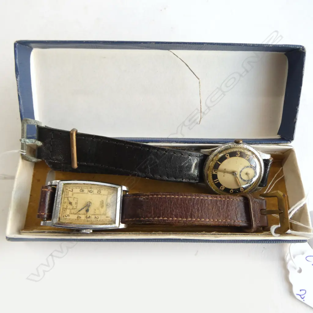 2 VINTAGE GENT'S WRISTWATCHES: Roamer (apparently running) & Titan c.1930's/40's Image 1++