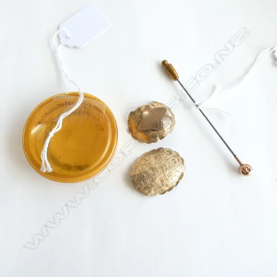 9ct GOLD BALL TOPPED HAT PIN & 9ct SCRAP GOLD, 3.3gm