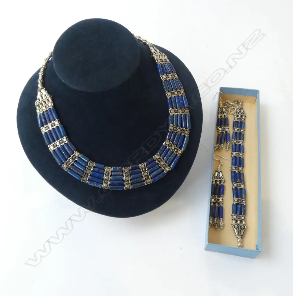 LAPIS & SILVER SET; NECKLACE, BRACELET & EARRINGS Image 1++