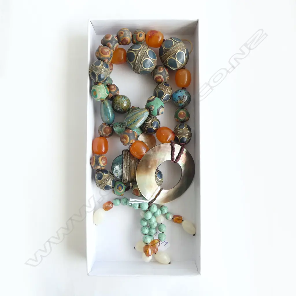 ETHNIC BEADED NECKLACE Image 1++