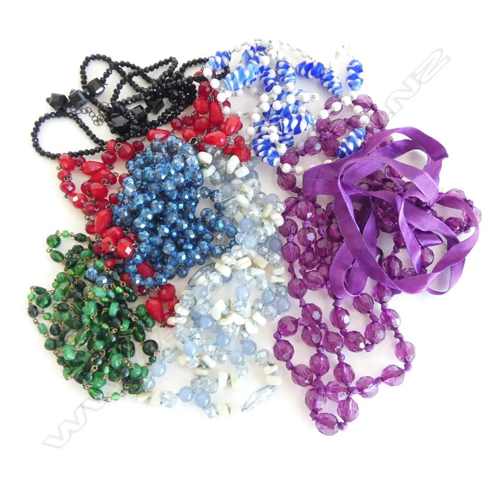 7 BEAD NECKLACES; 6 VINTAGE GLASS Image 1++