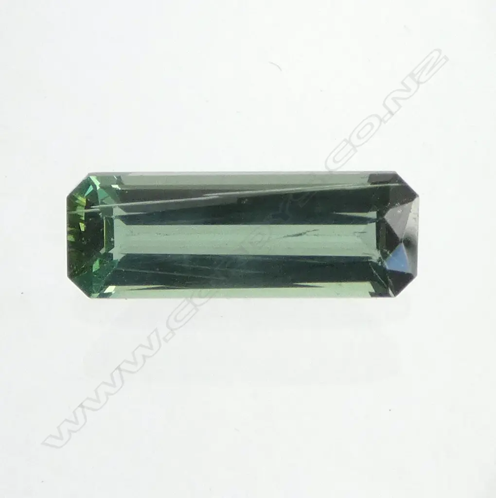 UNSET STONE - GREEN APATITE 4.06ct Image 1++