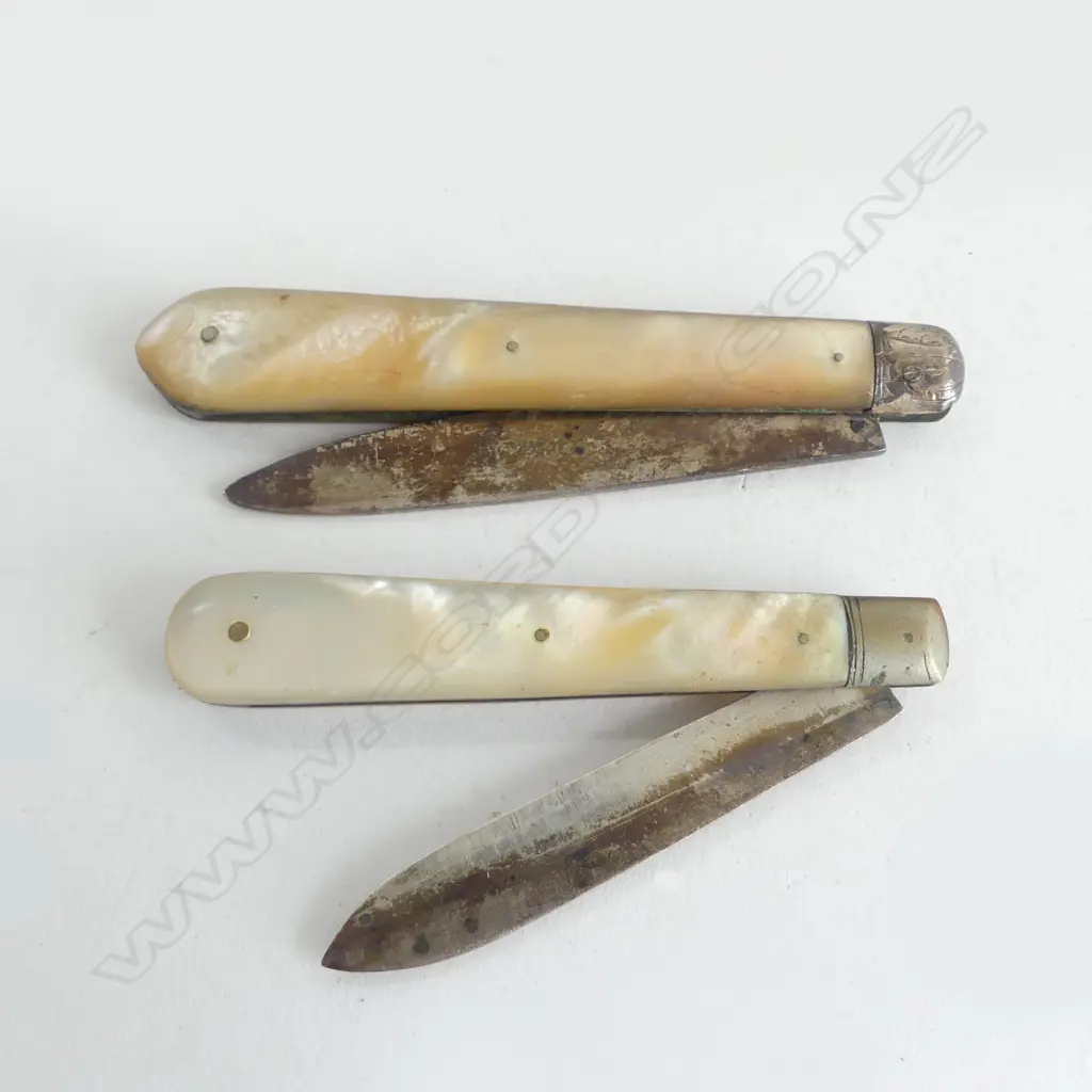 2 SILVER BLADED & mother of pearl POCKET or FRUIT KNIVES. Sheffield 1865 & 1928  Image 1++