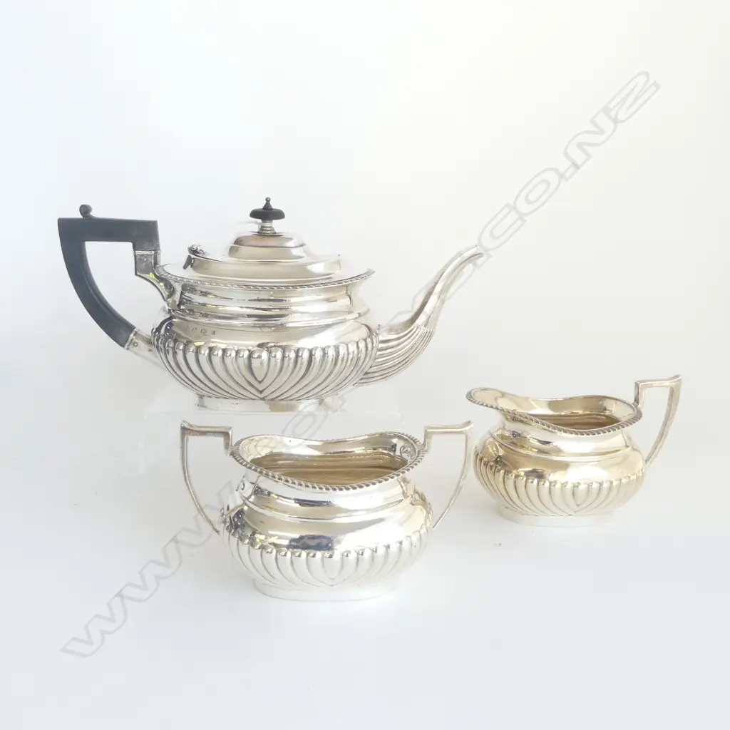 3 PCE STG SILVER TEA SET, B'HAM 1918 1030grms Image 1++