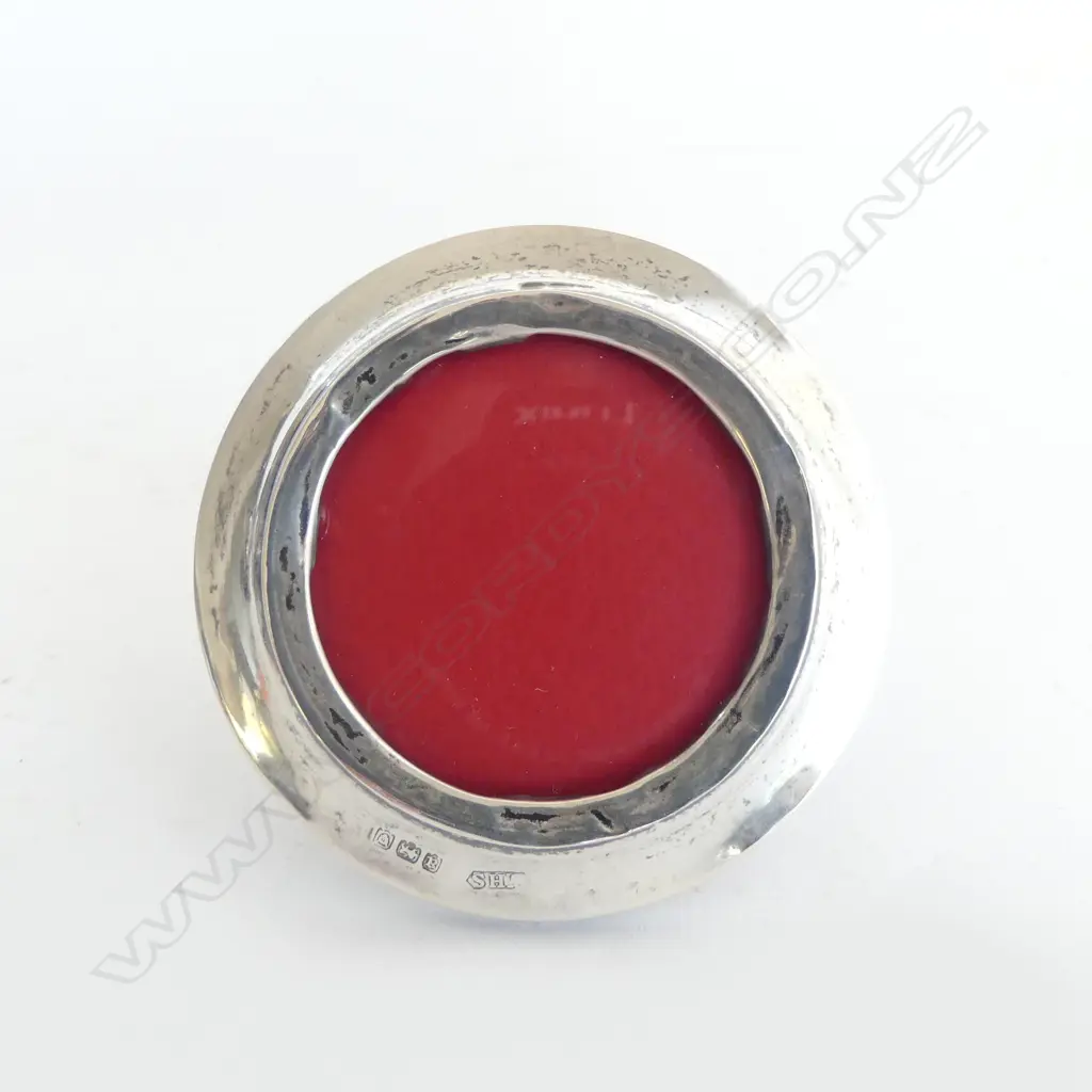 STG SILVER PHOTO FRAME 65mm dia Image 1++