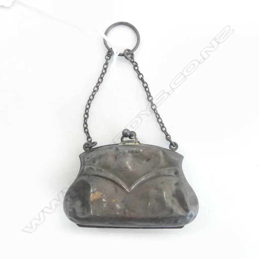 STG SILVER PURSE, B'HAM 1917 39gms (WEAR) Image 1++