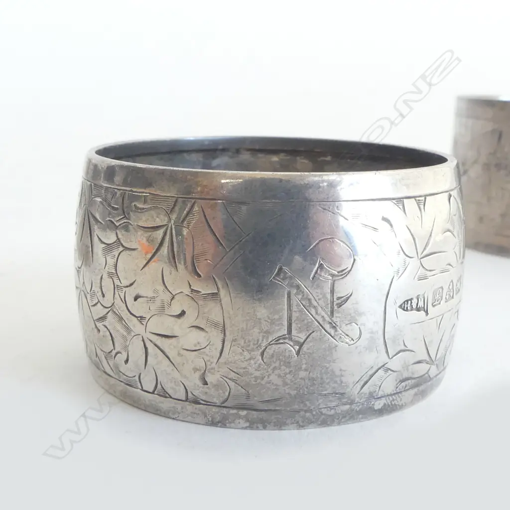 3 STG SILVER NAPKIN RINGS 78gms + small half pewter HIP FLASK  Image 1++