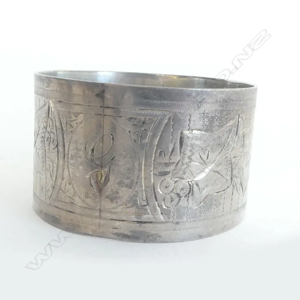 3 STG SILVER NAPKIN RINGS 78gms + small half pewter HIP FLASK  Image 1++