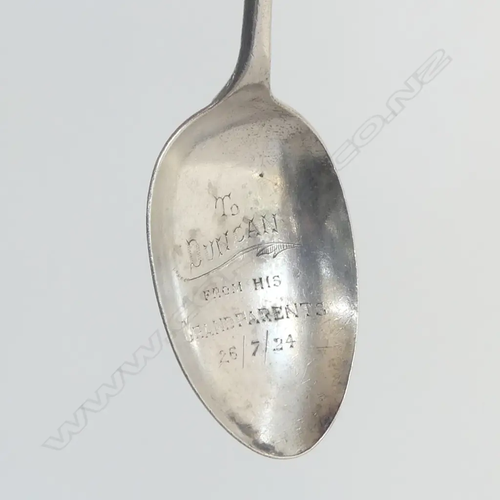 9 PCES STG SILVER; 7 SPOONS, NAPKIN RING, CUP 194grms Image 1++