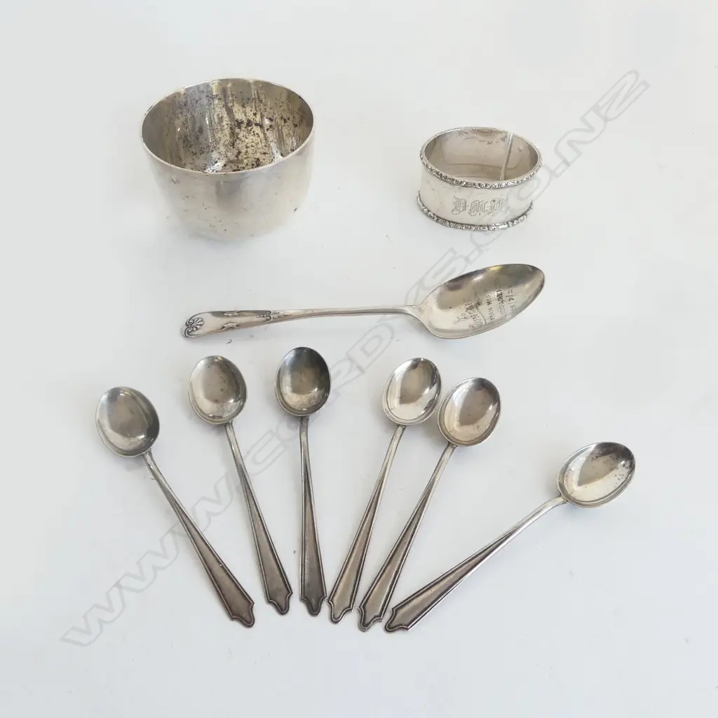 9 PCES STG SILVER; 7 SPOONS, NAPKIN RING, CUP 194grms Image 1++
