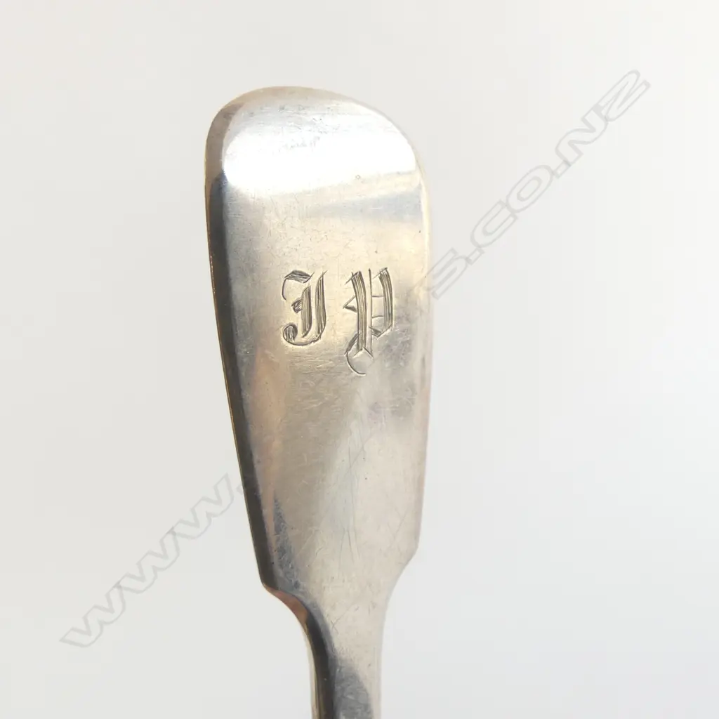 SET 8 VICTORIAN SILVER FIDDLE PATTERN SILVER DESSERT SPOONS London 1861 360gms Image 1++