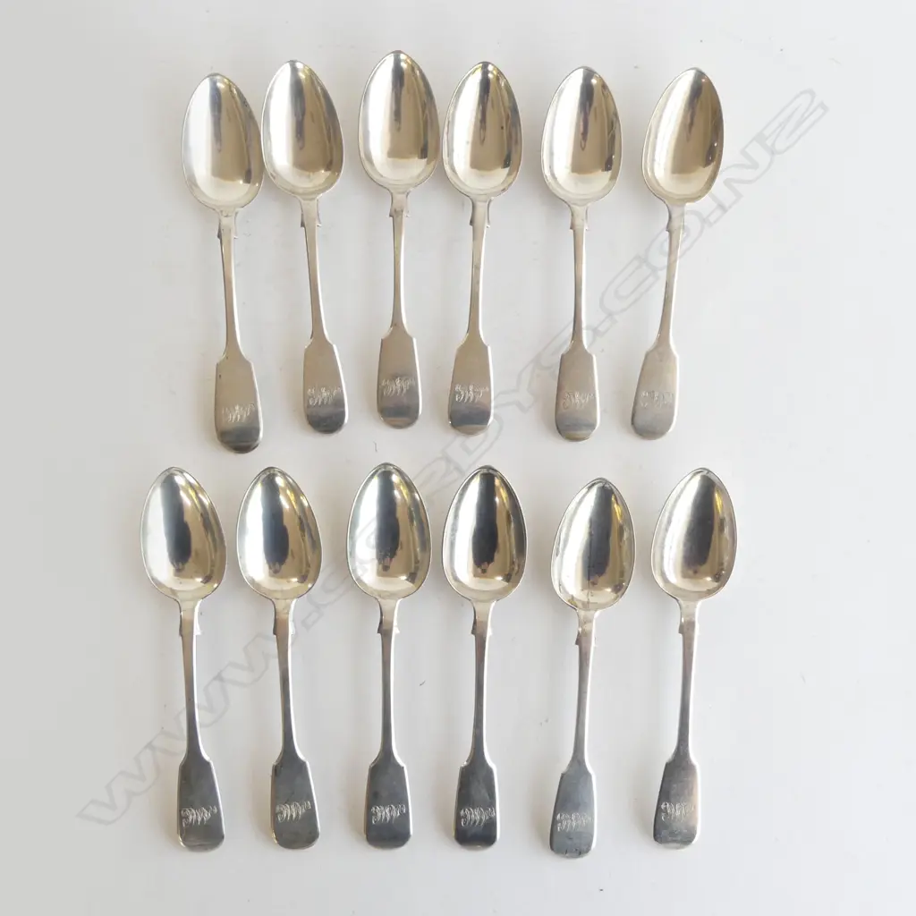 SET 12 VICTORIAN SILVER FIDDLE PATTERN SILVER DESSERT SPOONS 480gms Image 1++