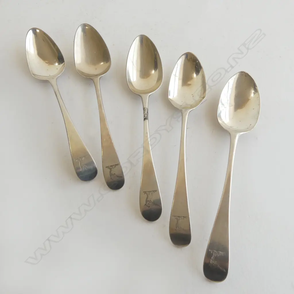 5 GEORGIAN SILVER OLD ENGLISH PATTERN TEASPOONS 74gms Image 1++