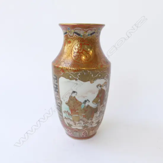 JAPANESE FINE KUTANI VASE figured & bird panels on red & gilded ground H.145mm