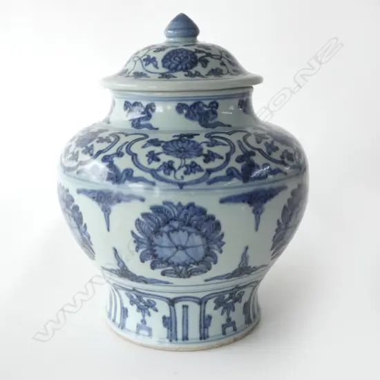 The Blue and White General Jar. Named because the top is shaped like a general's helmet. H.275mm