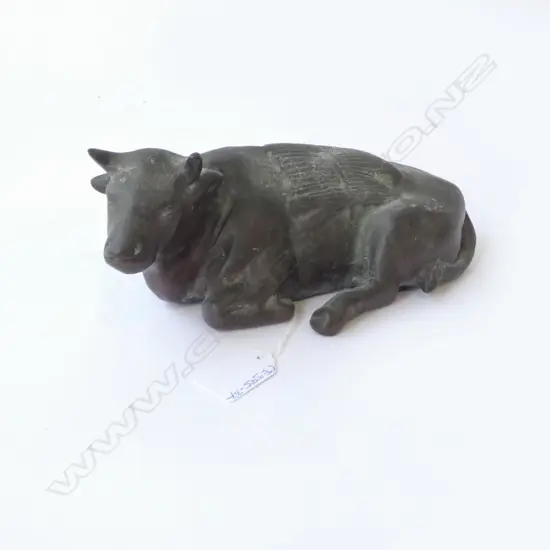 HEAVY BRASS BULL ORNAMENT L.200mm 