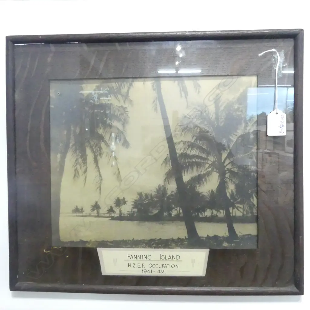 VINTAGE PHOTO 'FANNING ISLAND WW11 NZEF OCCUATION 1941-42' 300 x 240mm Image 1++