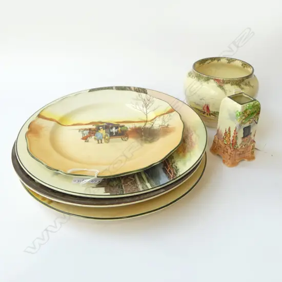 5 RD COLLECTORS RACK PLATES & 2 RD VASES H100MM