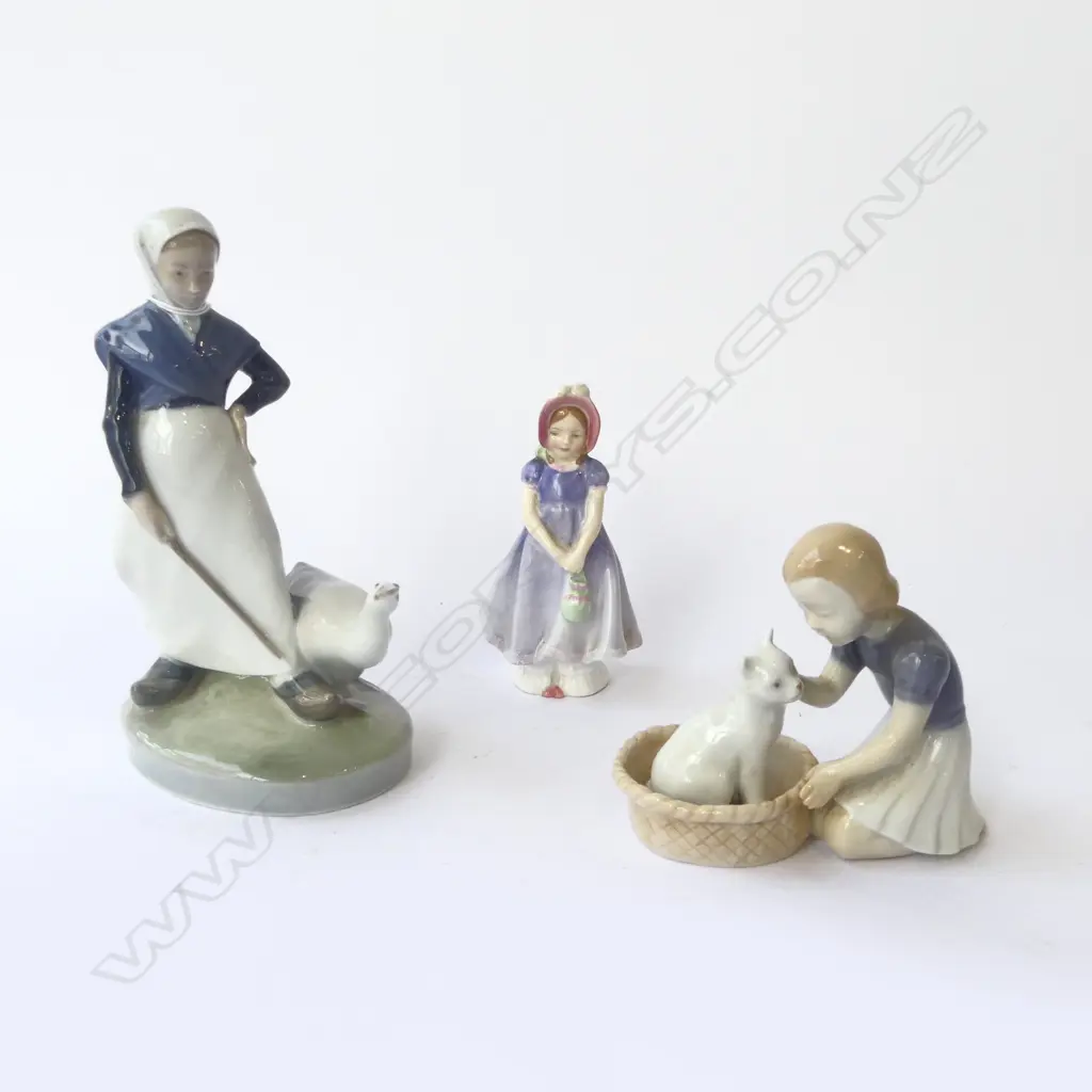 2 ROYAL COPENHAGEN  H.200mm + ROYAL DOULTON FIGURES Image 1++