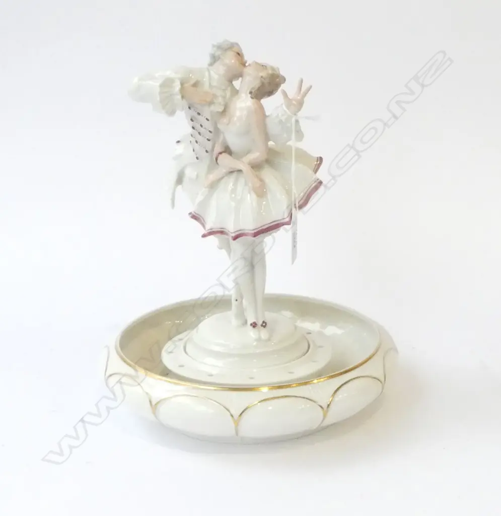 HUTSCHENREUTHER FIGURAL FLOWER BOWL H270MM Image 1++