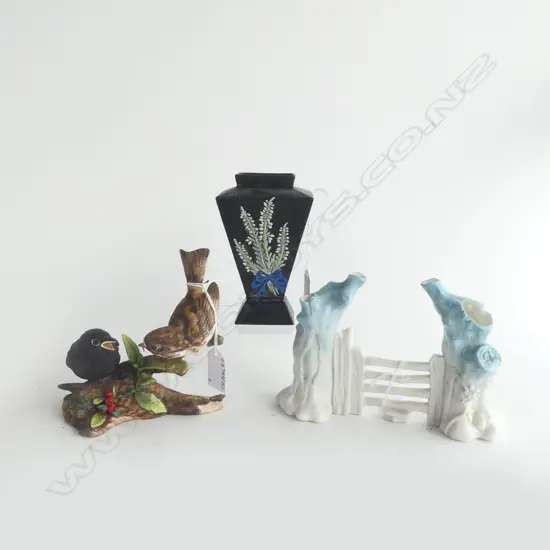 HEROFORD NZ CHINA BIRD ORN H150MM SHELLEY VASE H150MM & R/WORCESTER GATE VASE H130MM