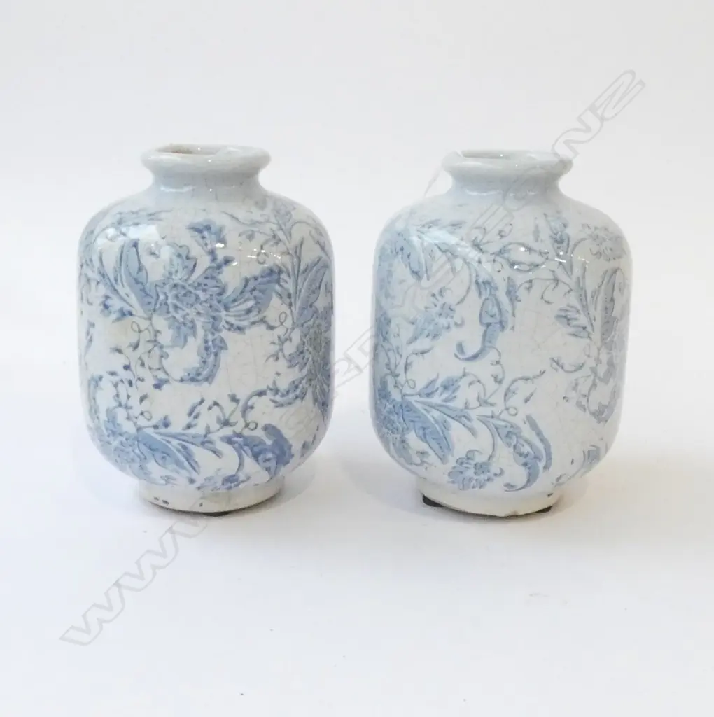PR SMALL FLORAL BLUE CRACKLE GLAZE VASES H.150mm Image 1++