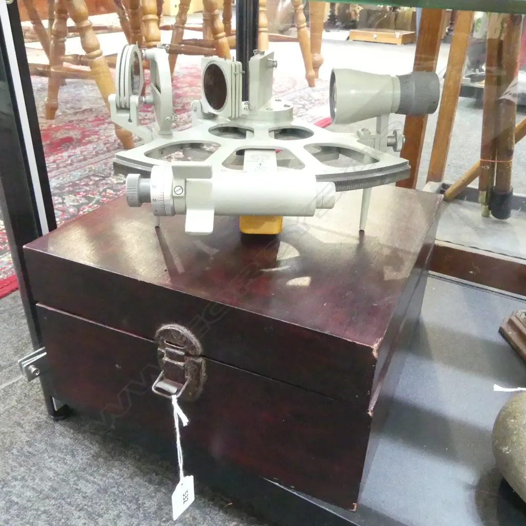 BOXED SEXTANT 'MADE IN DDR' FREIBERGER PRÄZISIONSMECHANIK Image 1++