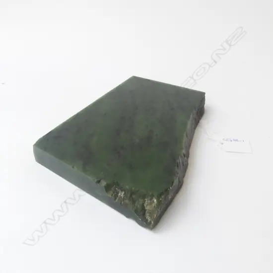1.5kg CUT PIECE OF POUNAMU 190 110mm