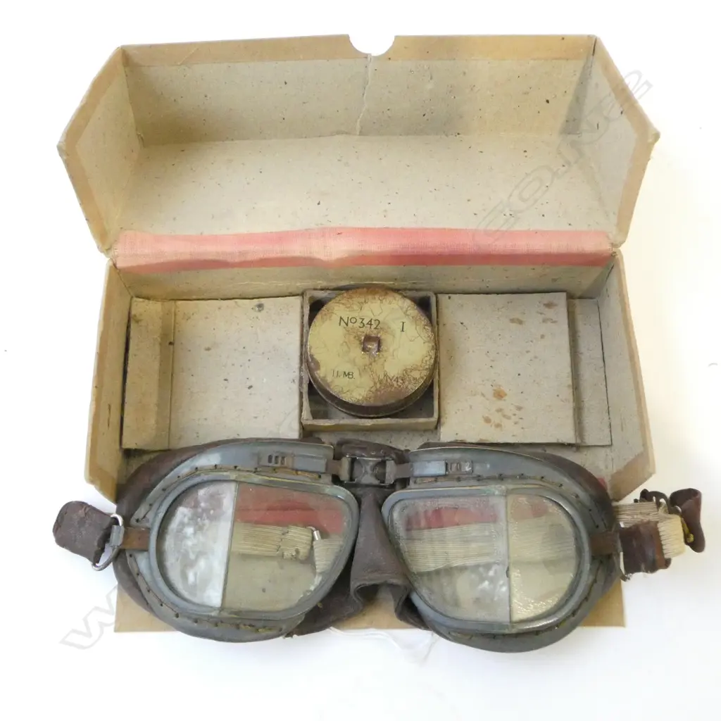 WWII RAF FLYING GOOGLES MK. VIII IN ORIG. BOX Image 1++