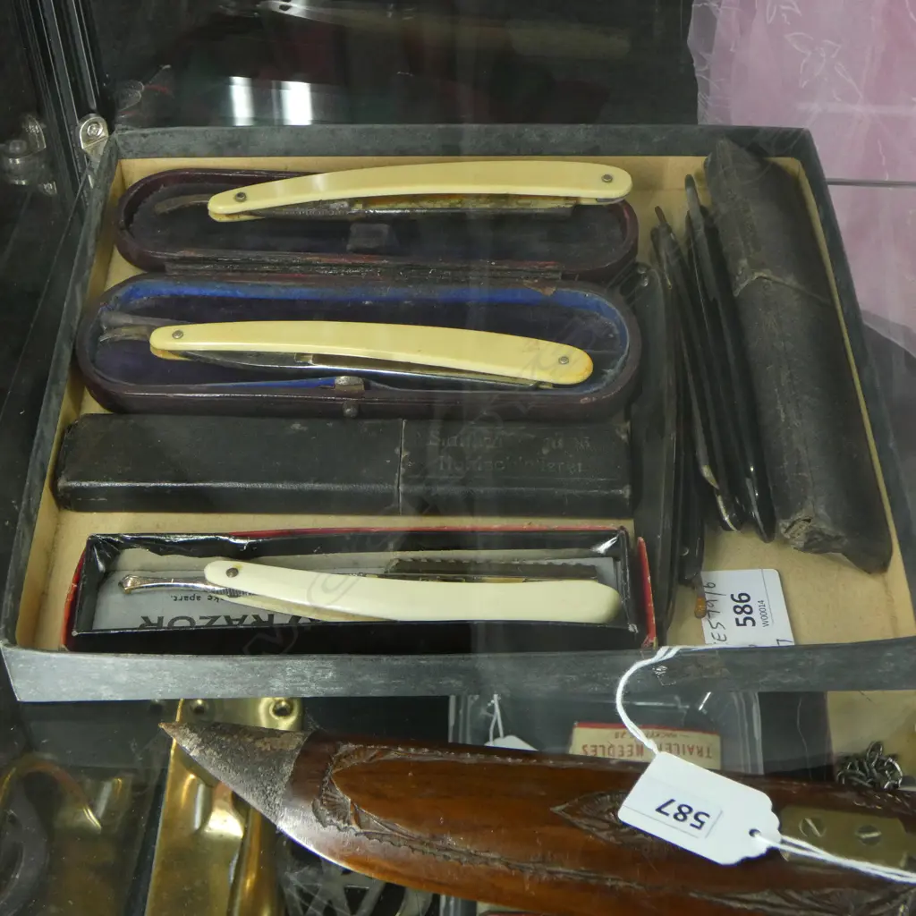 Seven cut throat razors etc – Bengall, Paris, Solingen Image 1++