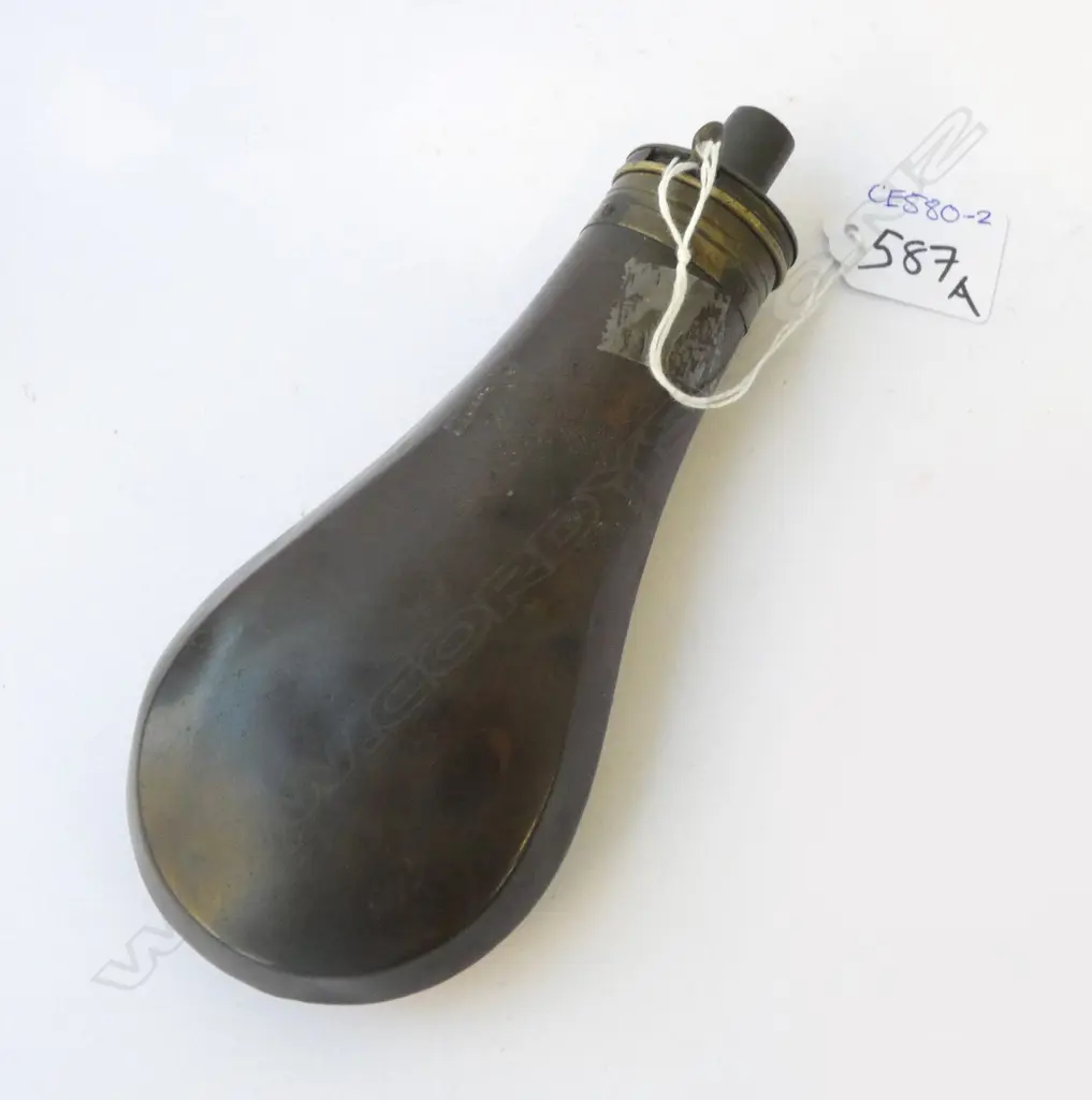 ANTIQUE POWDER FLASK  Image 1++
