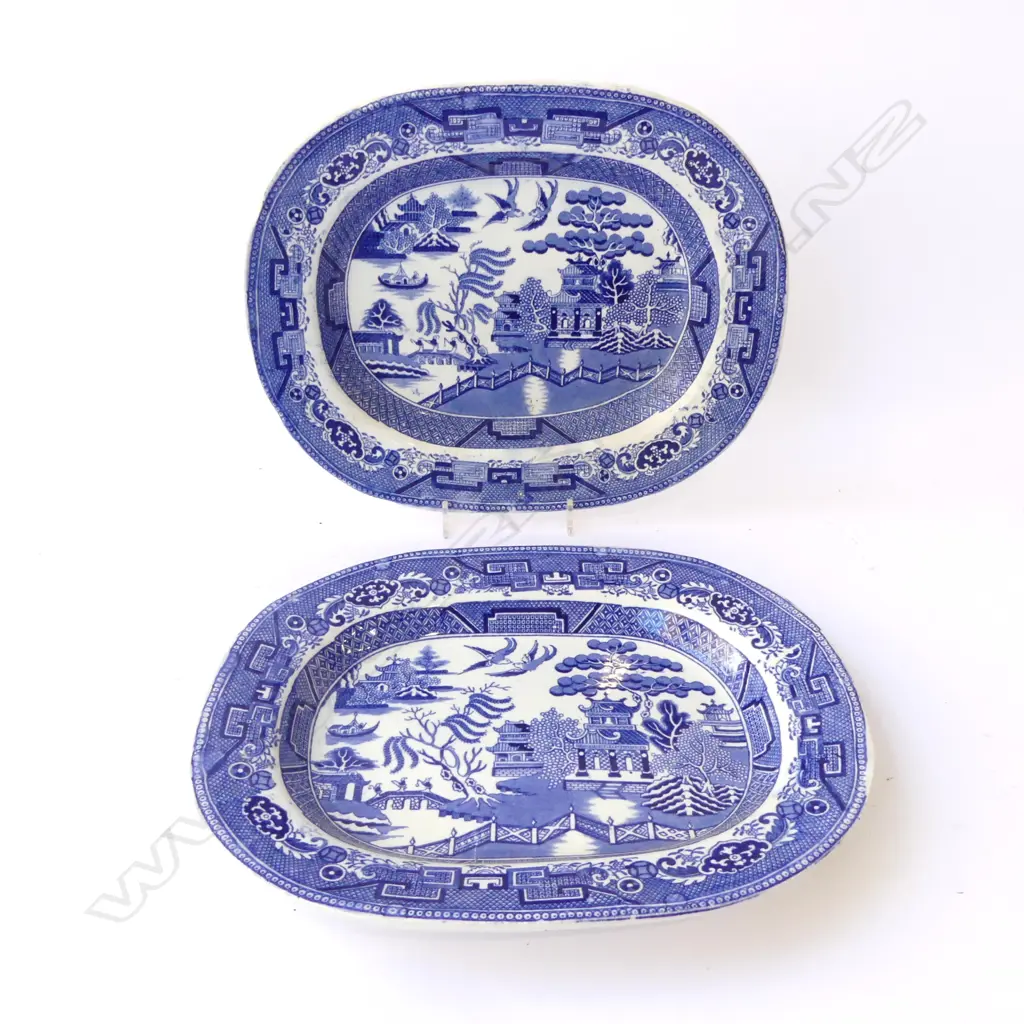 2 19thC B/W WILLOW PATTERN PLATTERS W.290mm Image 1++