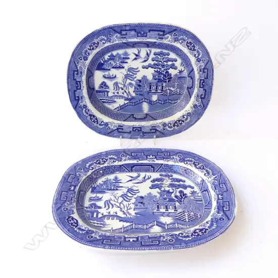 2 19thC B/W WILLOW PATTERN PLATTERS W.290mm