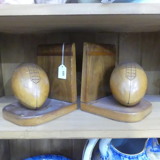 PR uncommon 1950'S? EXOTIC WOOD RUGBY BALL BOOK ENDS 175mm