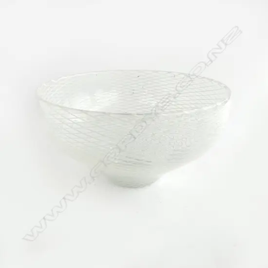 SIGNED ART GLASS BOWL Dia.200mm
