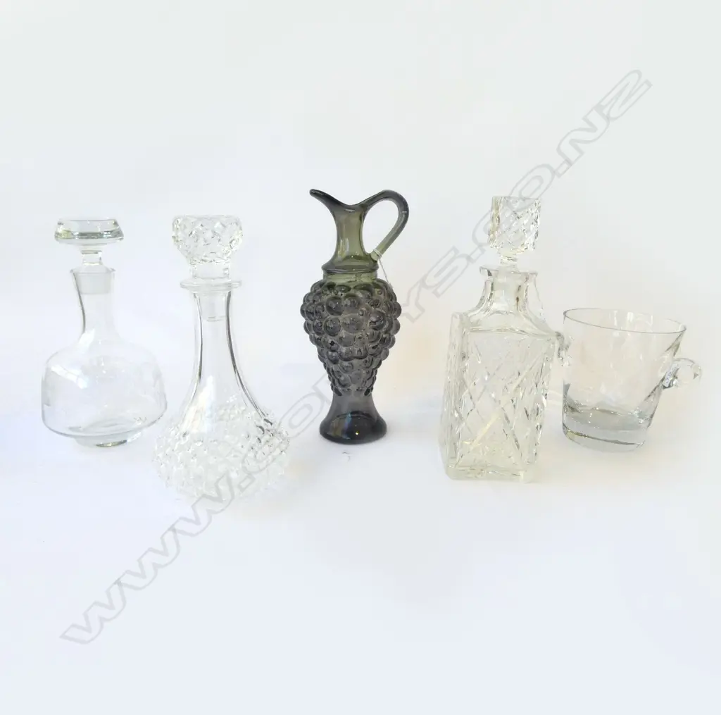 3 CRYSTAL DECANTERS H.285mm + ICE BUCKET & GRAPES JUG Image 1++
