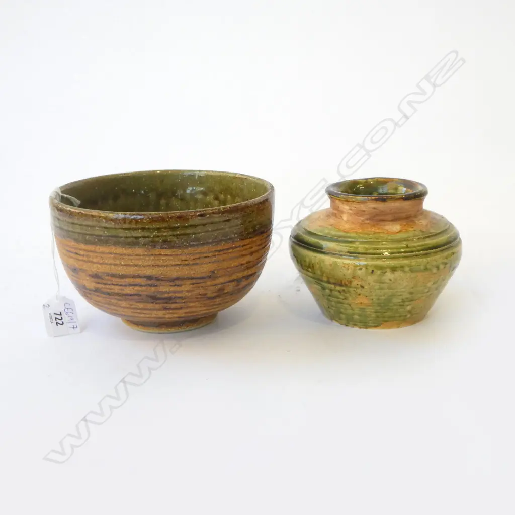 J. BING POTTERY BOWL H.105mm & VASE Image 1++
