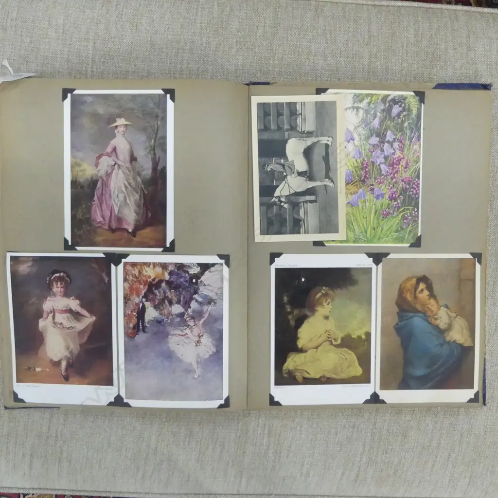 VINTAGE CARD ALBUM Image 1++