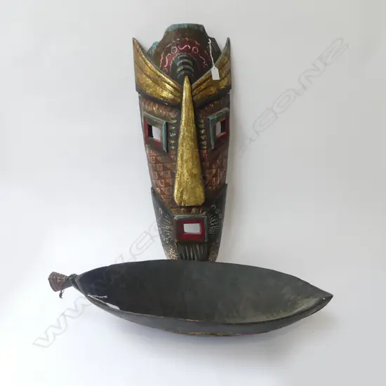 PNG TRIBAL CARVED LONG BOWL 'LULUAI MADARI RUCAZAK' L.700mm + LGE TRIBAL MASK carved painted & gilded 