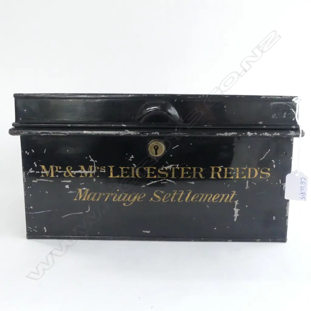 BLACK METAL DEEDS BOX 350x250x185mm 'MR & MRS LEICESTER REEDS MARRIAGE SETTLEMENT' Image 1++