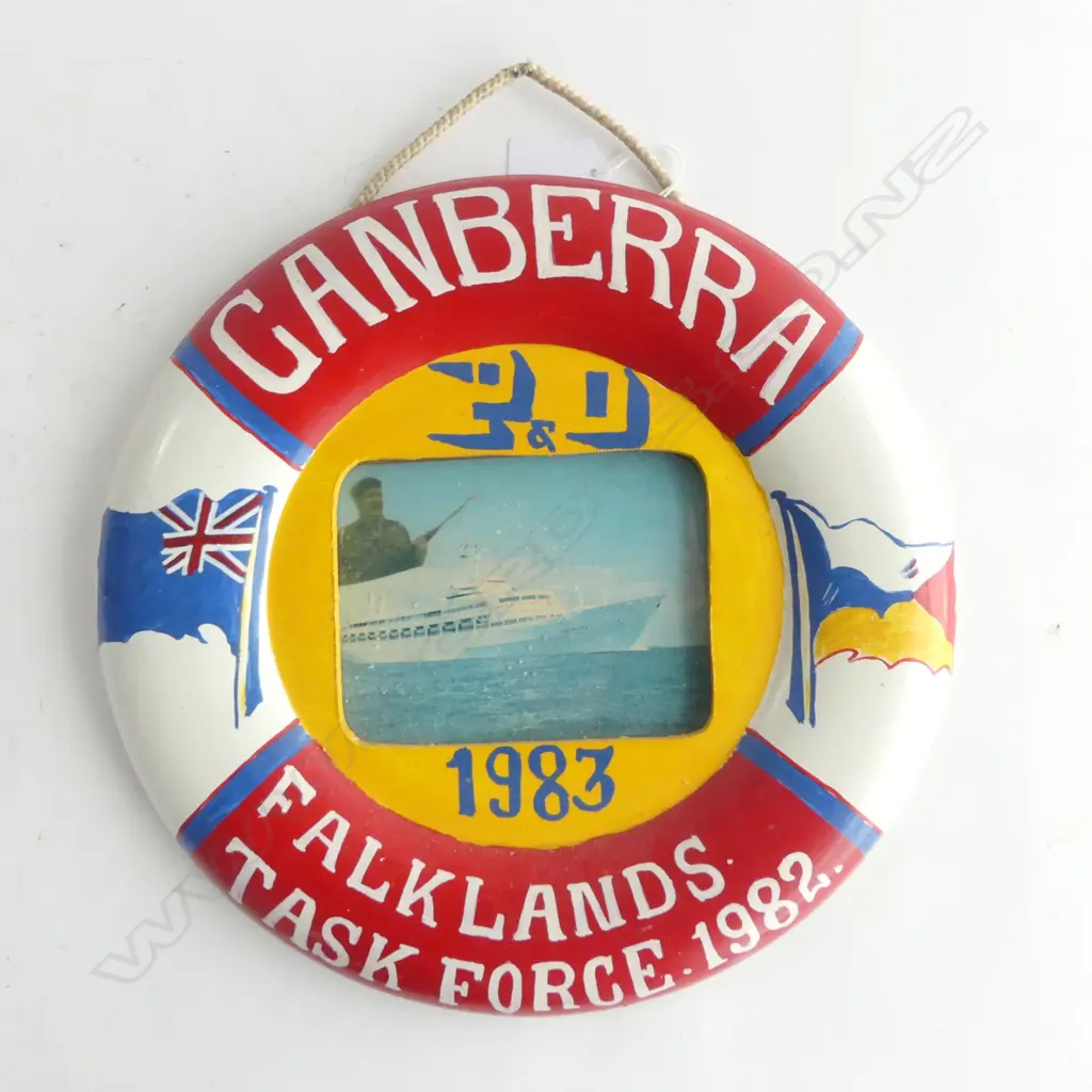 PHOTO OF P&O CANBERRA FALKLANDS TASK FORCE IN LIFE PRESERVER FRAME 300mm dia Image 1++