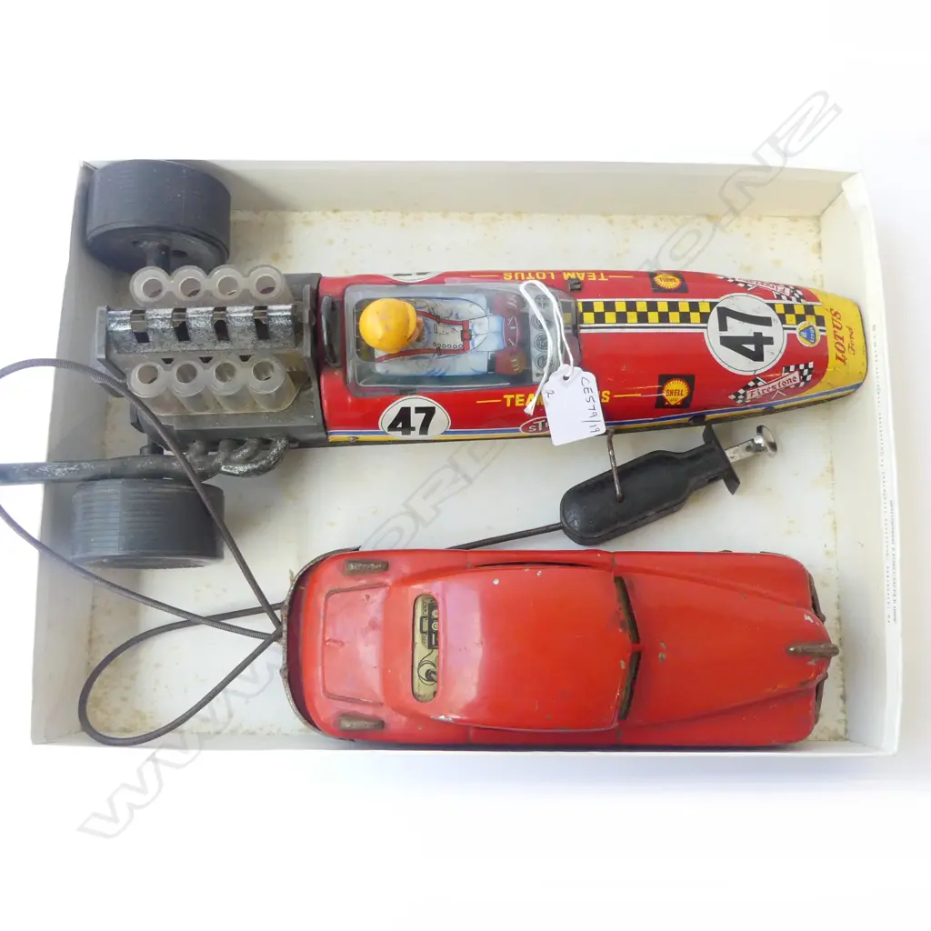 Daishin Lotus 49 Ford F1 Tin Car Japan (a/f) & Arnold W.Germany remote tinplate car, L.370mm, L.250mm  Image 1++